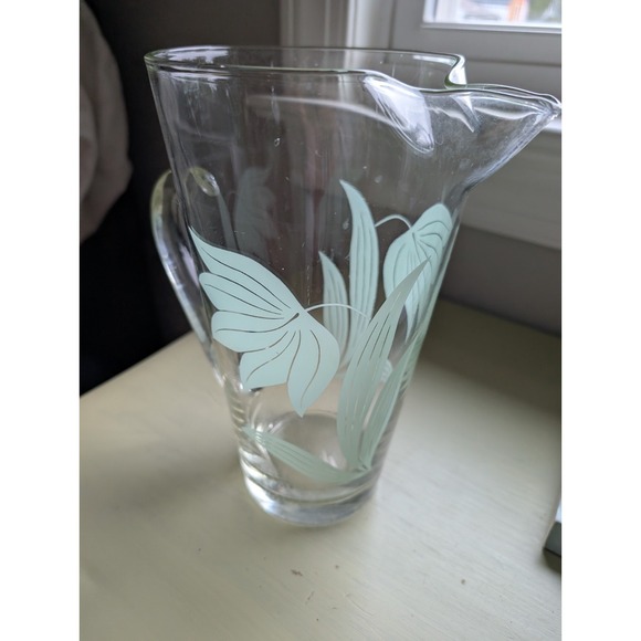 Vintage clear glass pitcher mint green‎ floral pattern - Picture 1 of 8